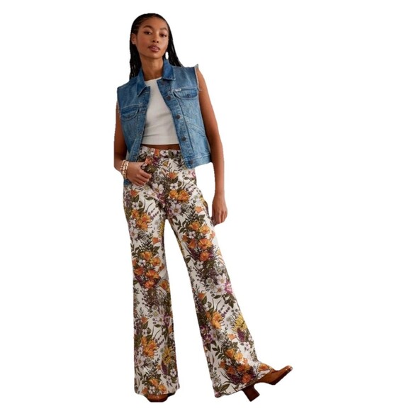 Free People Wrangler Wanderer 622 Mid Rise Floral Flare  34/32 Western Cowgirl - Picture 1 of 15
